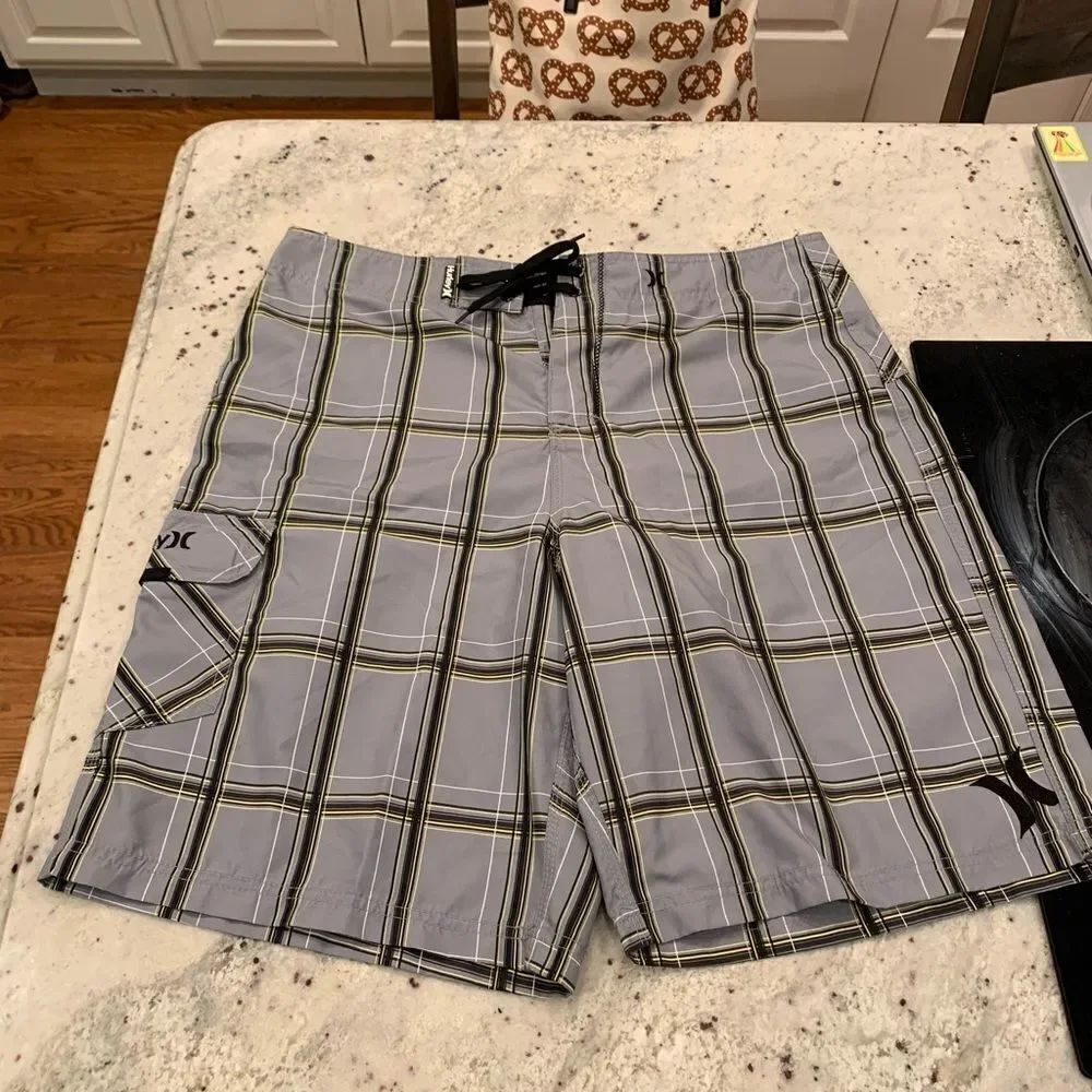 Hurley Gray Plaid Swim Trunks sz 36 NWOT
